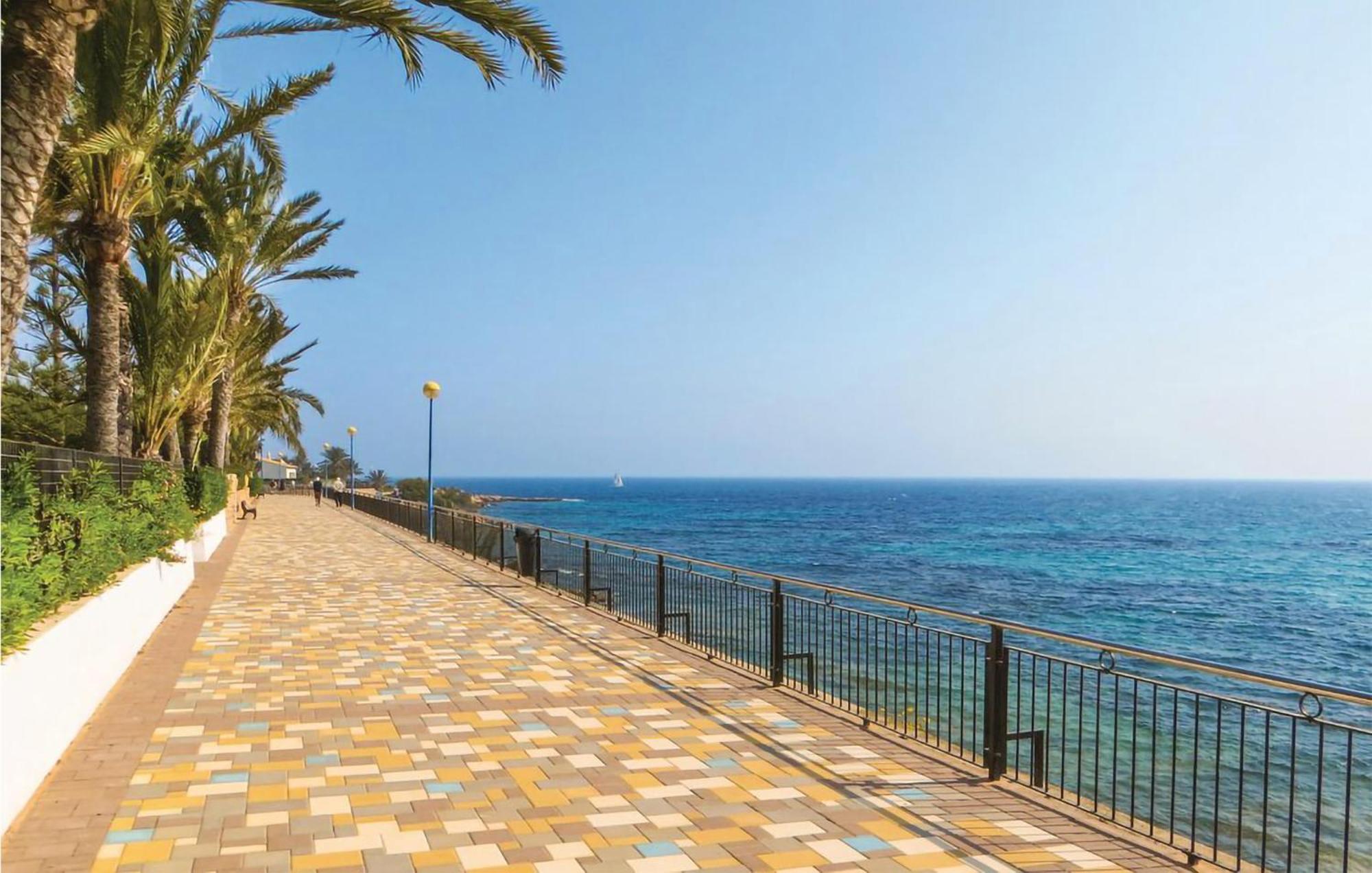 Awesome Apartment In Orihuela With Kitchen Playa Flamenca Exterior foto